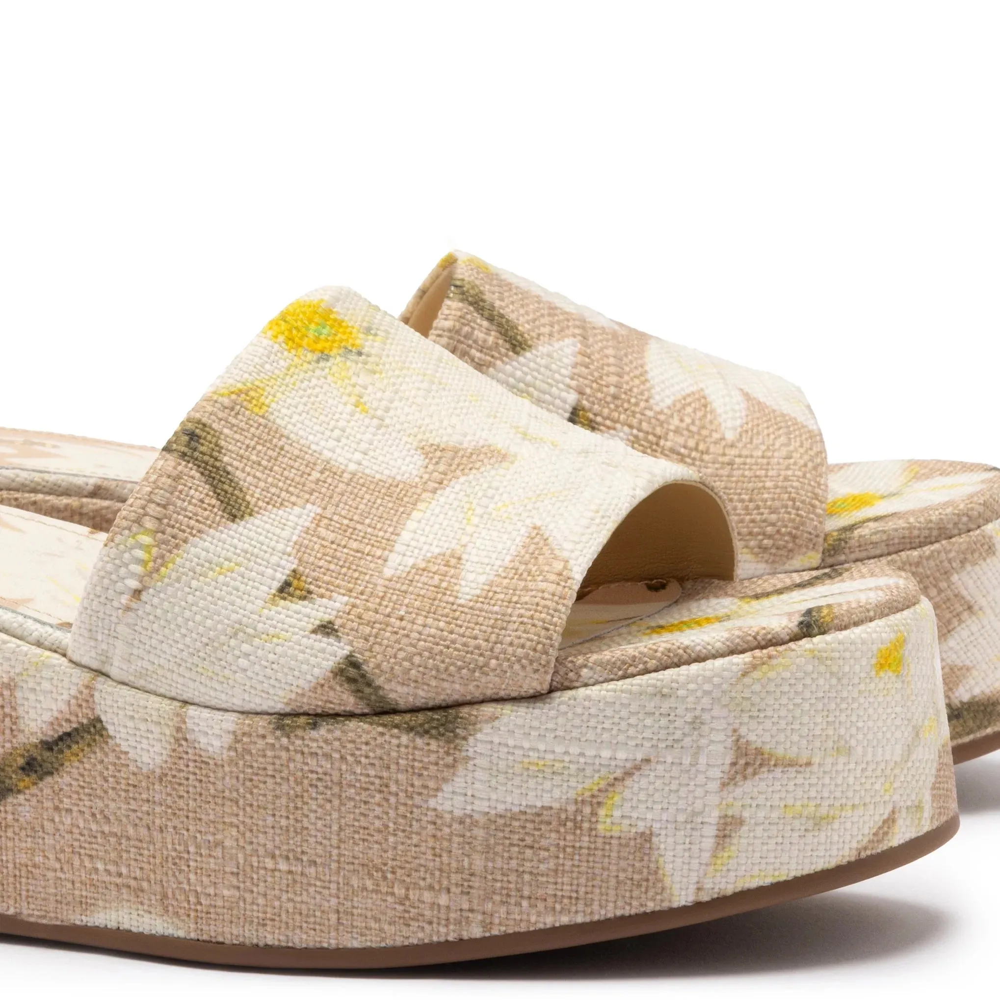 Larroude Alex Flatform Mule In Beige Printed Raffia