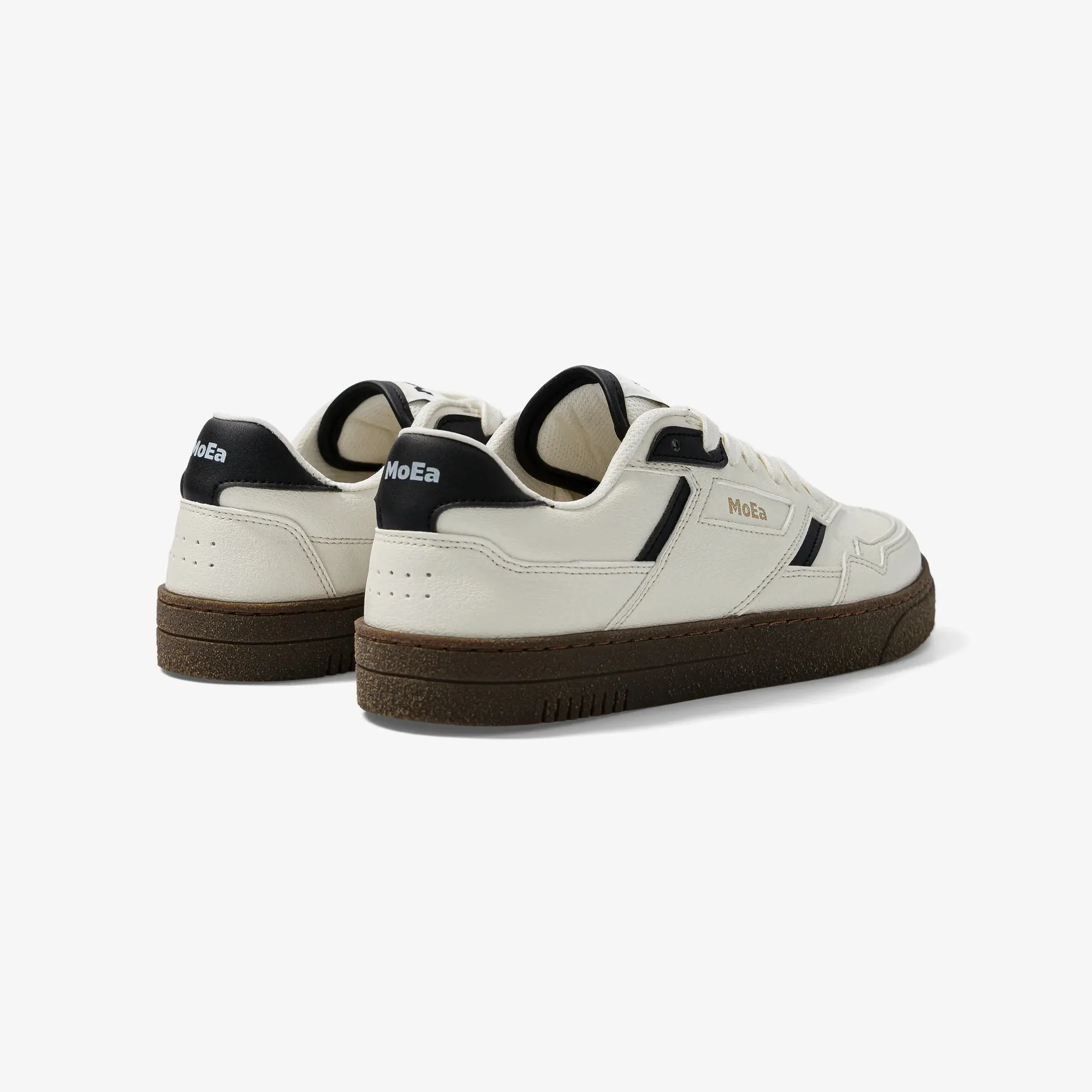 MoEa | GEN9 Corn Grained Vegan Sneakers | Black & White