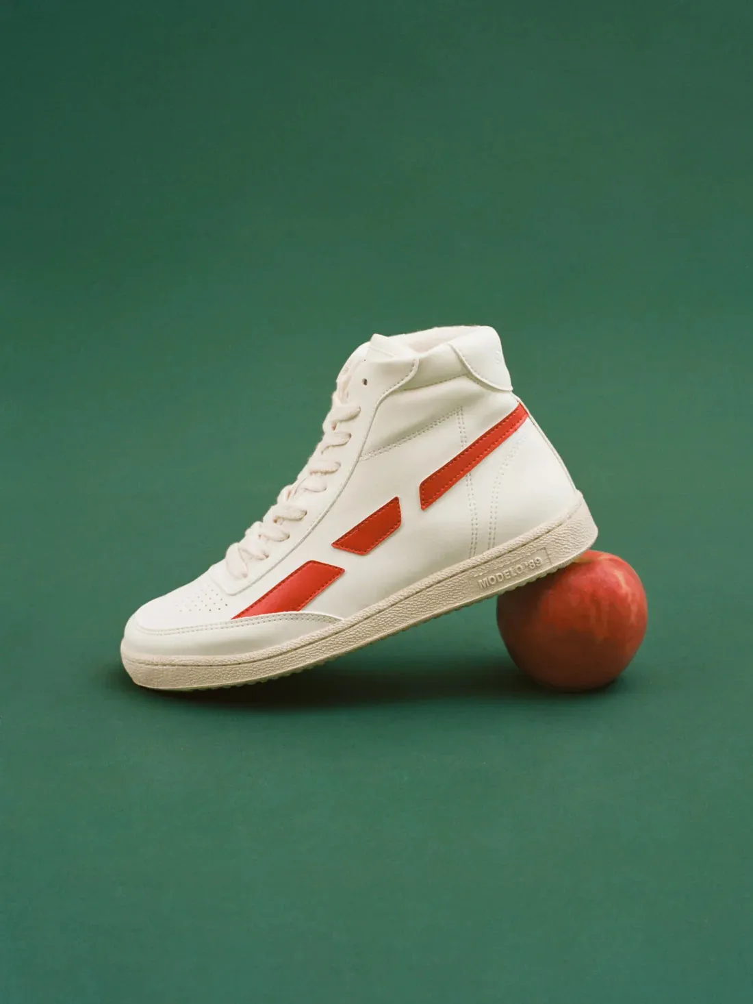 SAYE | Modelo '89 Vegan Hi | Apple