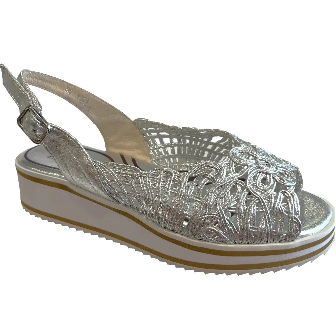 VIA NOVA IGGY Silver Flat Sandals